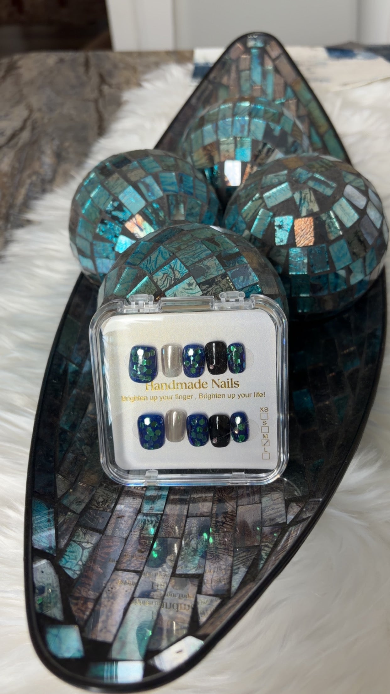 HANDMADE ACRYLIC PRESS ONS - PICK YOUR STYLE